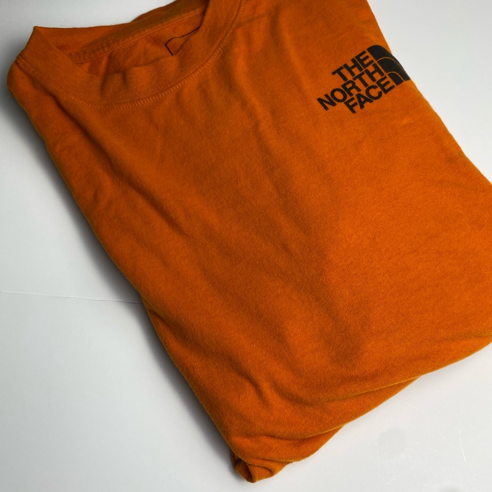 Mens The North Face long sleeve T shirt . Size large  Out door hiking climbing